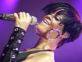 galeria_rihanna2d_2.jpg