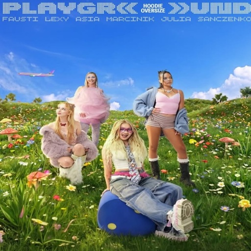 Playground / Fausti / Lexy Chaplin / Asia Marcinik / Julia Sanczenko - Hoodie Oversize